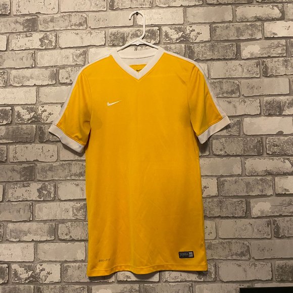 Nike Dri-Fit Short Sleeve Size Small - Picture 1 of 7